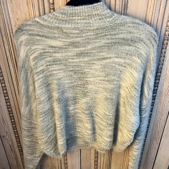 Vince Camuto Women's Light Gray Cowl Neck Sweater - Picture 4 of 4